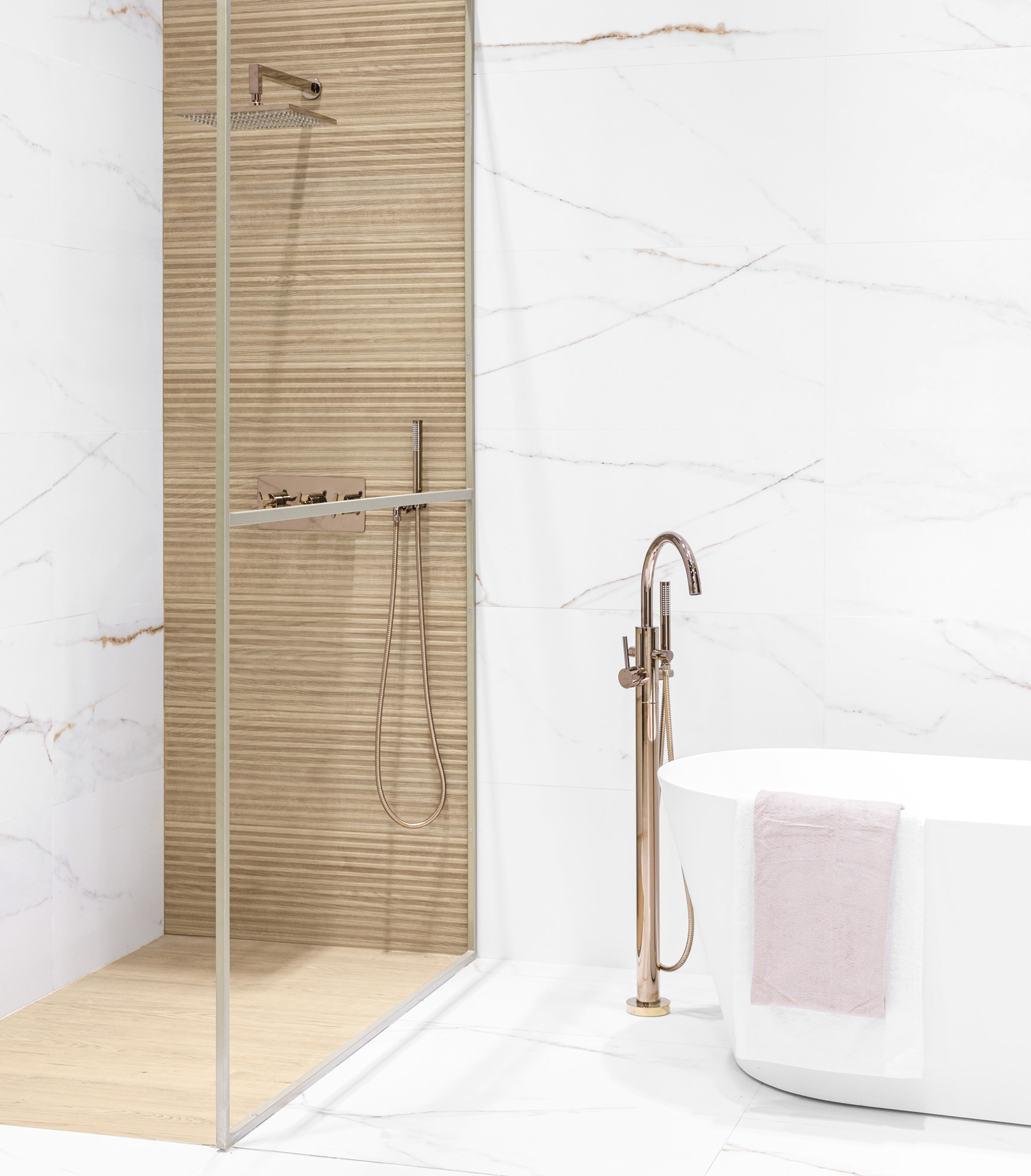 Cersaie 2022 - Palace + Reed Almond - WC amb05