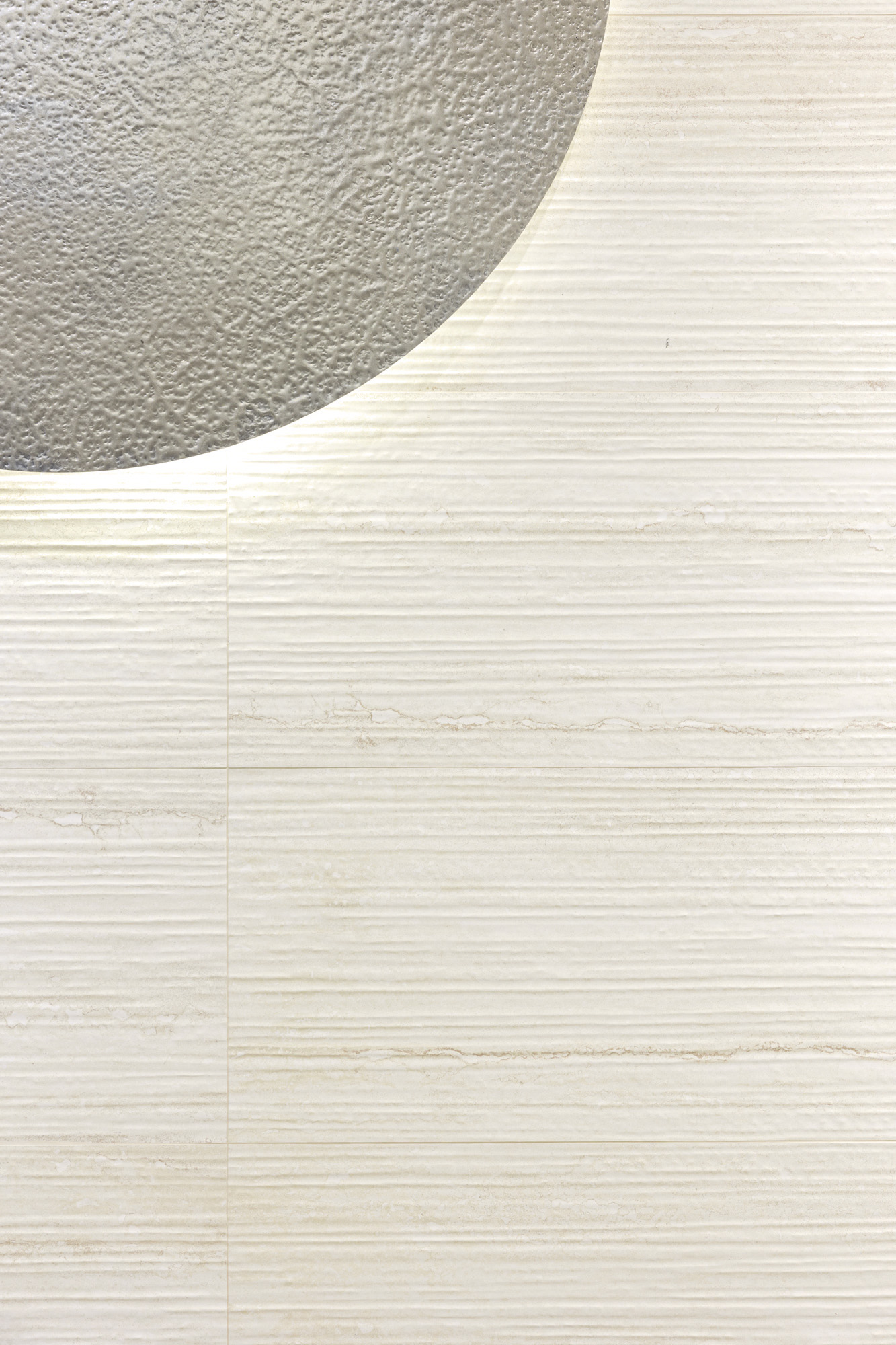 Cersaie22-Pure-Travertine-Ivory-Spa-porm02