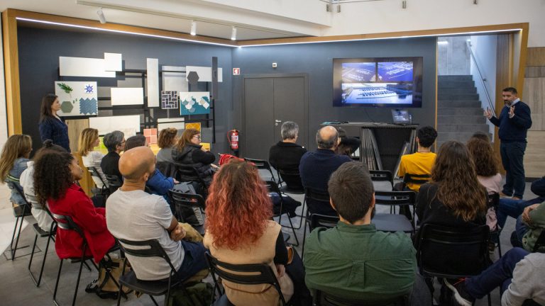 Dozens of architects visited Aleluia Ceramics during the 2nd Open Day of the Regional Section of the Centre of the Order of Architects.