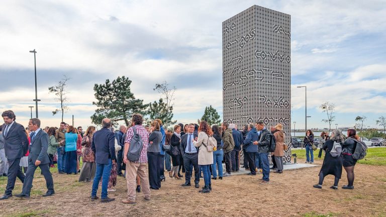 Universidade de Aveiro inaugura o "Glossário" para celebrar 50 anos com ligação à cerâmica